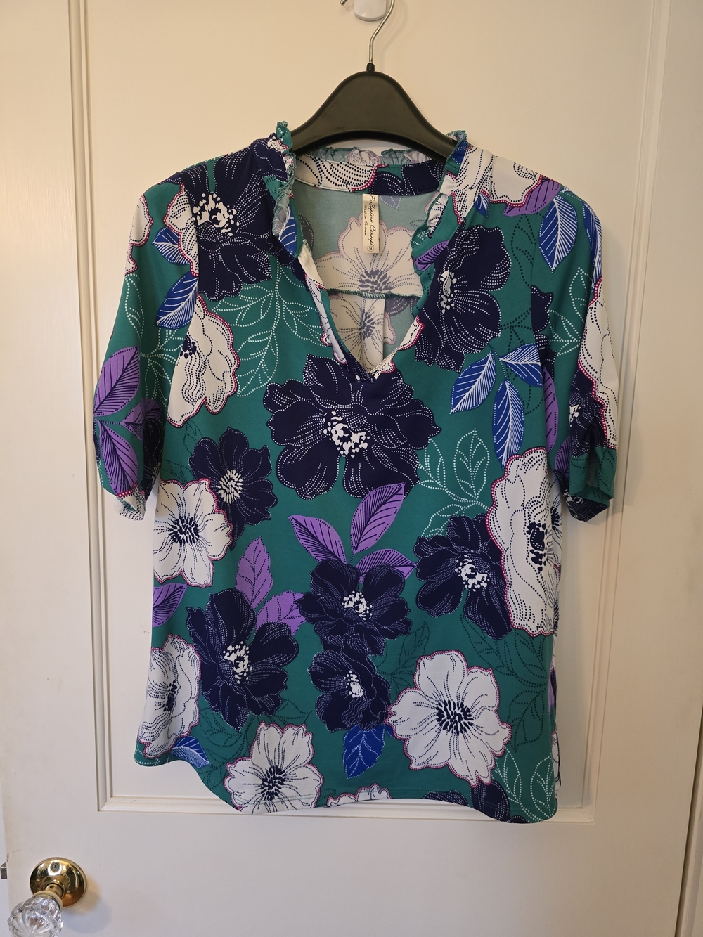 PerSeption Concept Teal Top with Purple and White Floral Print MED